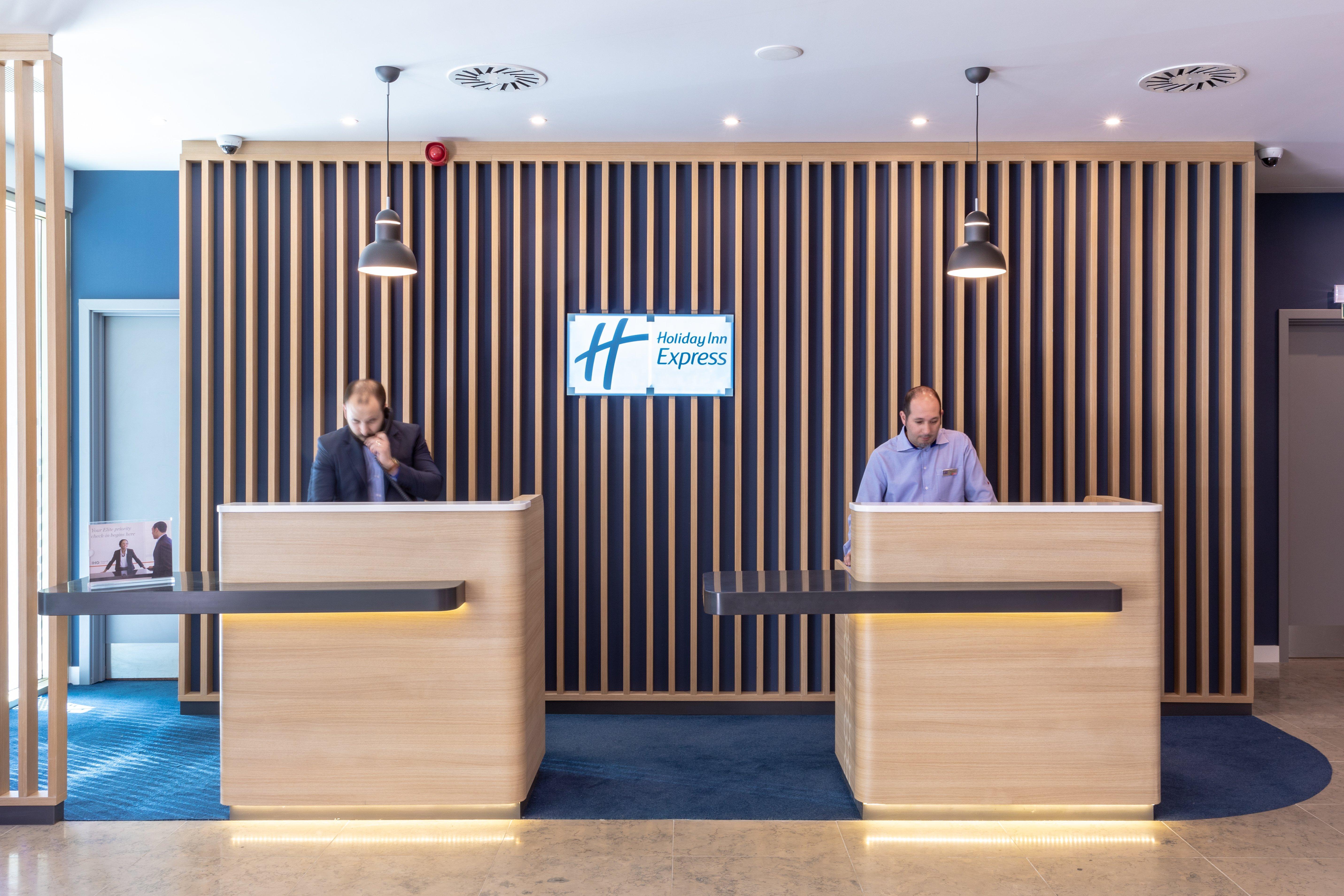 Express - - Plaza Saldanha By Ihg Hotel